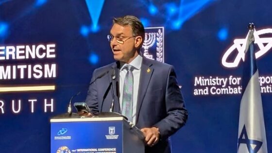 Flávio Bolsonaro chama Lula de antissemita em Jerusalém