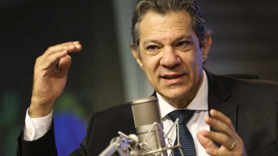 Haddad diz que oposição está certa em chamá-lo de taxad