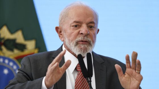 Governo Lula completa 3 anos com déficit nas contas