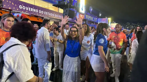 Janja e 6 assessores usam avião da FAB para visitar escola de samba