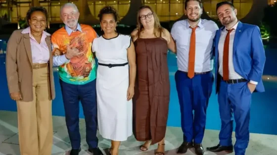 Lula recebe escola que o homenageou no Alvorada