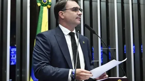 Flávio Bolsonaro: Diesel a R$ 10 e não há pandemia