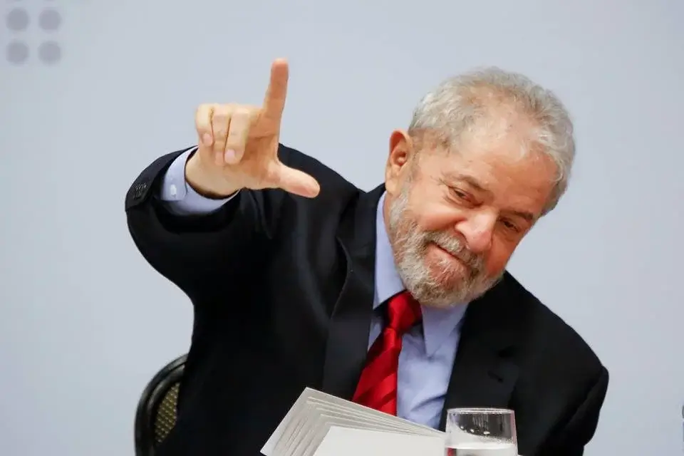 Lula deixará fatura bilionária dos Correios ao próximo presidente