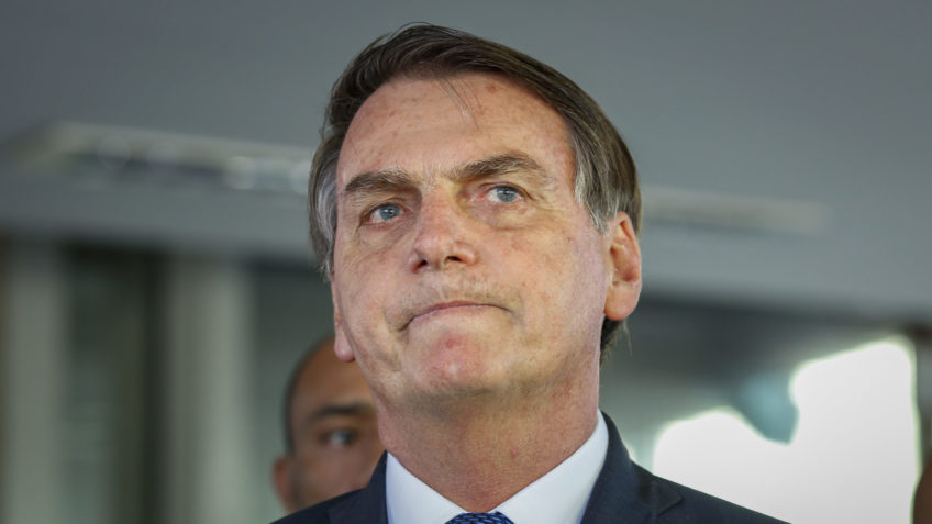 Bolsonaro deixa UTI e vai para quarto em hospital de Brasília