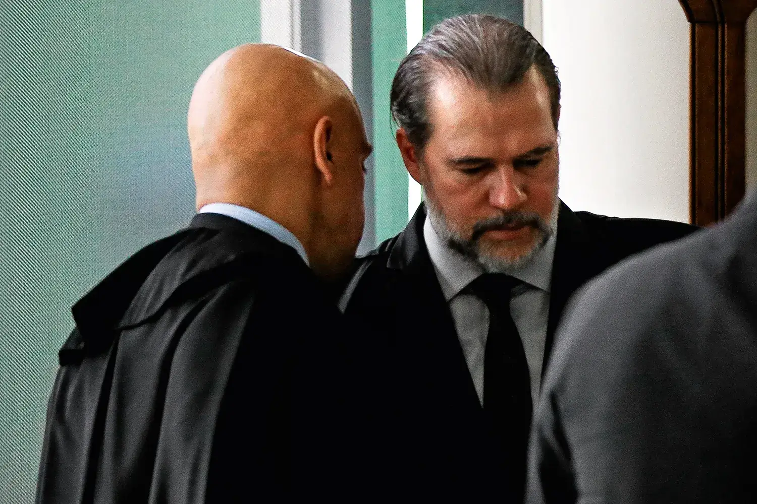 Pesquisa: STF é o mais ligado ao escândalo do Master