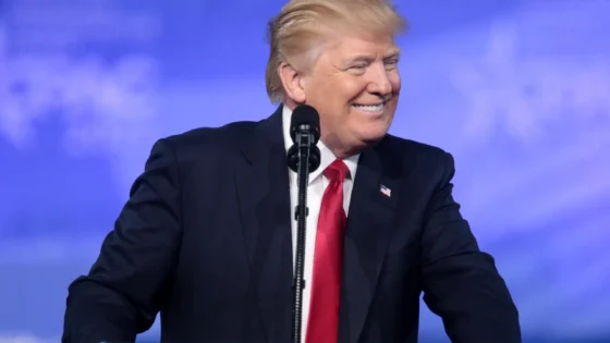 Trump diz que Irã aceitou não ter armas nucleares por 20 anos