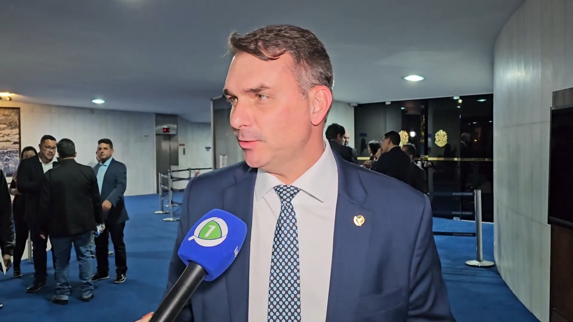 Flávio Bolsonaro acusa Moraes de usar STF para desequilibrar eleições
