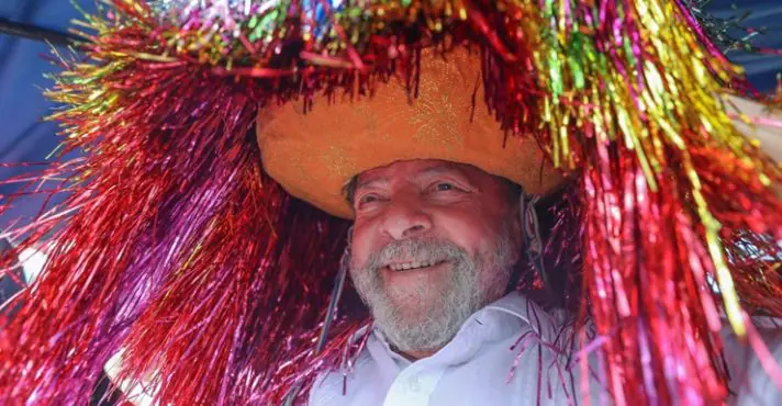 Lula critica fim do imposto sindical em reunião com centrais