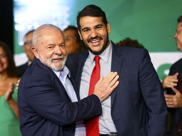 Indicação de Messias ao STF avança na CCJ após dança das cadeiras