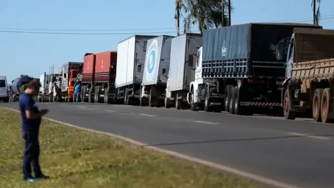 Multas de Moraes a caminhoneiros superam receita do setor