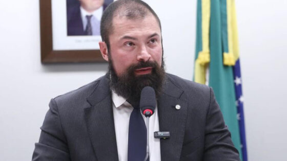 Bilynskyj celebra EUA classificarem PCC e CV como terroristas