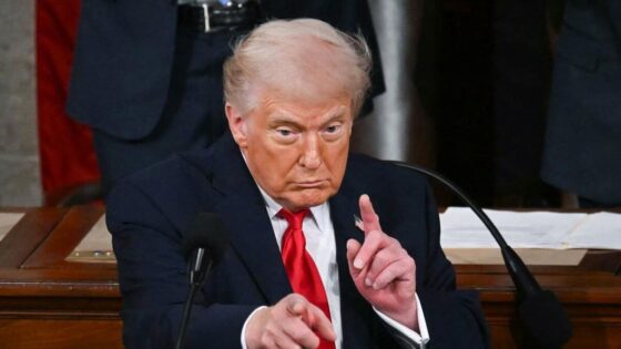 Estreito de Ormuz reabertura Trump: passagem 100% aberta até sexta