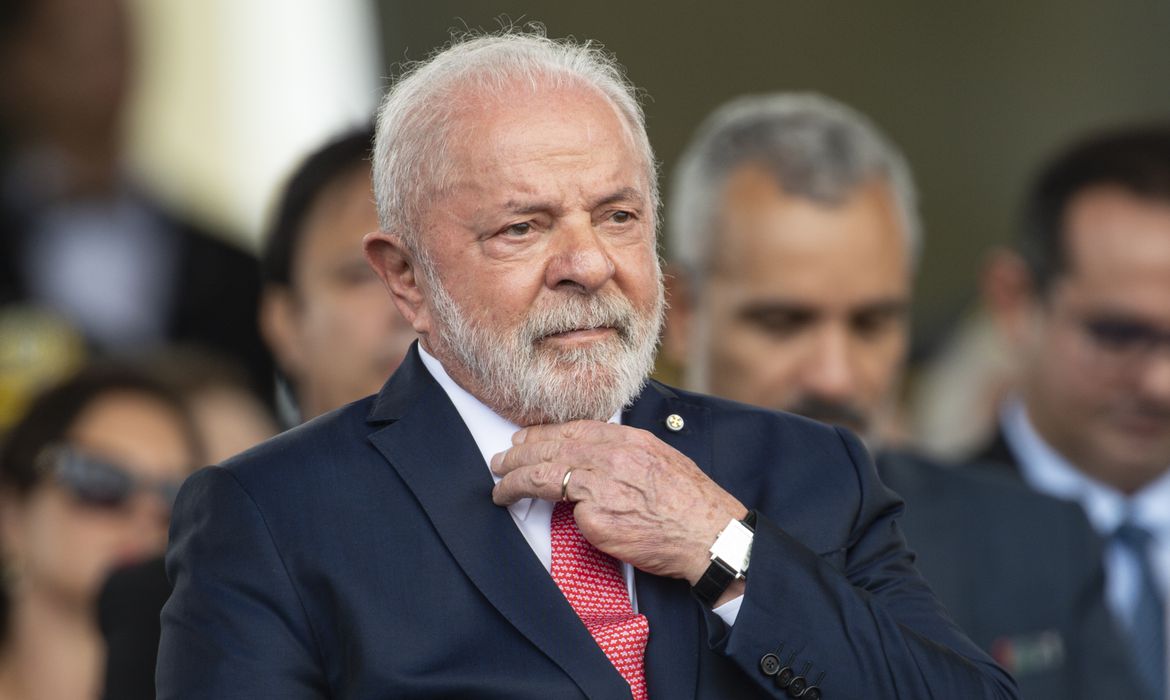 Dívida pública do Brasil em 2026 dispara no último ano de Lula
