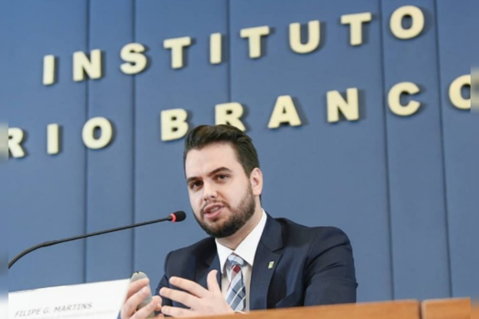 Agência dos EUA afirma que documento sobre Filipe Martins é falso