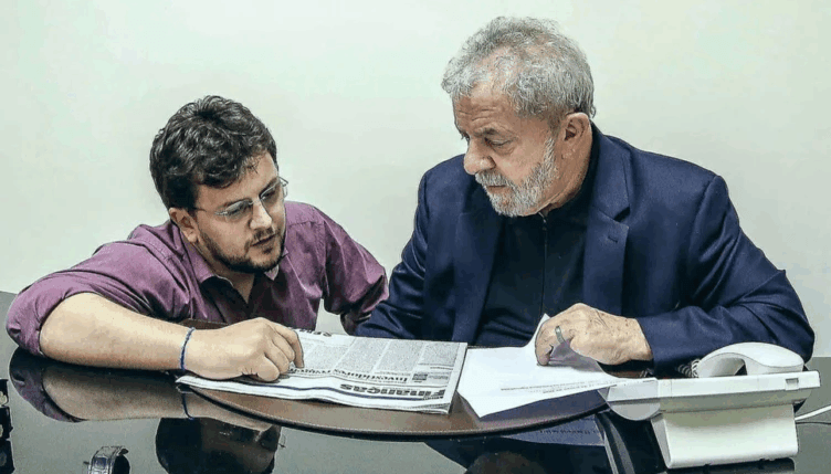 PF diz que Roberta Luchsinger pagou cartão e carro de ex-chefe