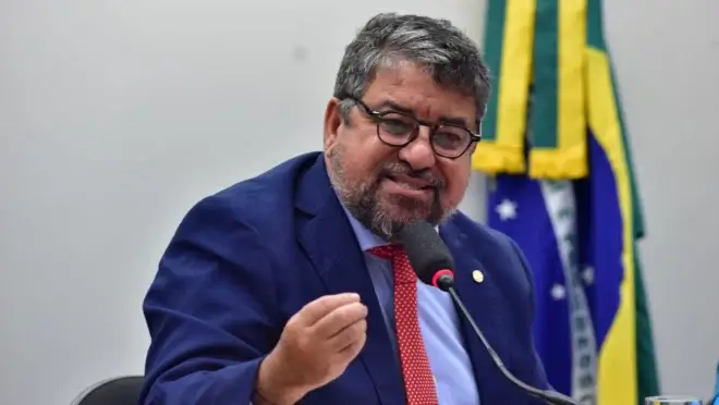 Quaquá afirma que Lulinha vive em condições precárias na Espanha