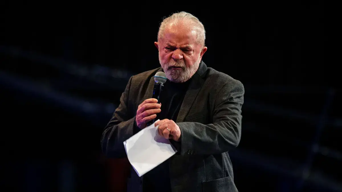 Lula rejeita chamar terroristas de terroristas e diz que terrorismo foi 8/1