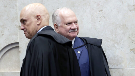 Fachin retira pedido de Moraes contra Mendonça