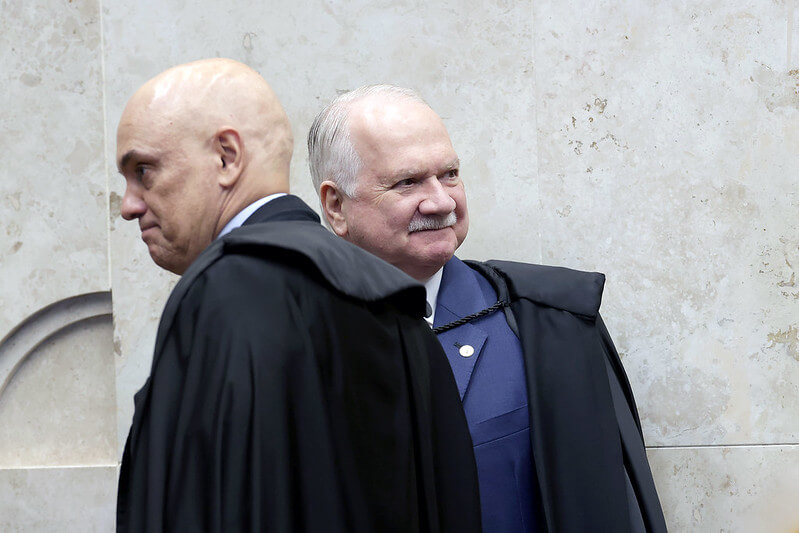 Fachin retira pedido de Moraes contra Mendonça