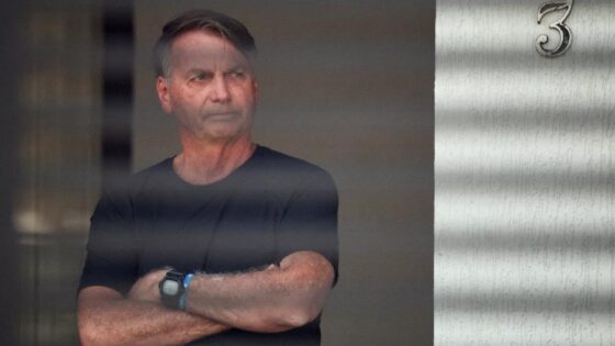 Defesa desiste de suspender pena de 27 anos de Bolsonaro