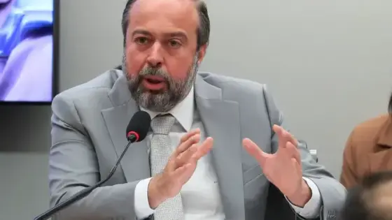 Mensagens ligam Vorcaro a Alexandre Silveira sobre Enel e Light