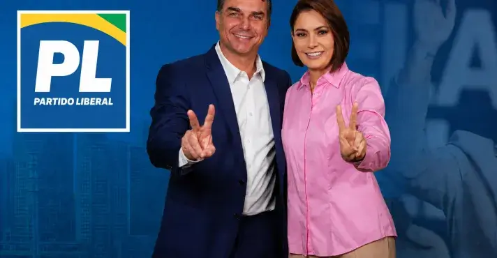 Michelle Bolsonaro reforça campanha de Flávio no 2º turno