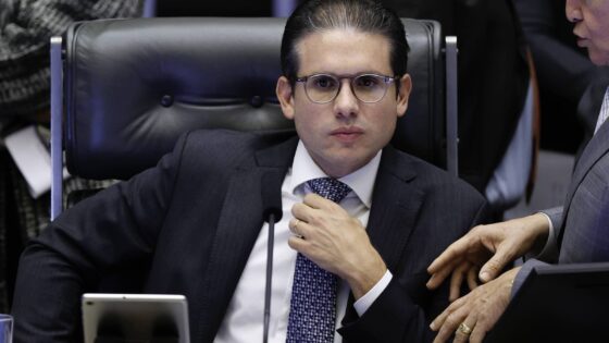 Hugo Motta reeleição: almoço reúne 7 partidos
